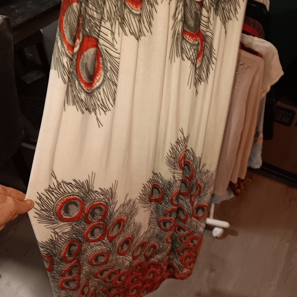 Elegant Multicolor Peacock Feather Print Dress - Picture 2 of 3